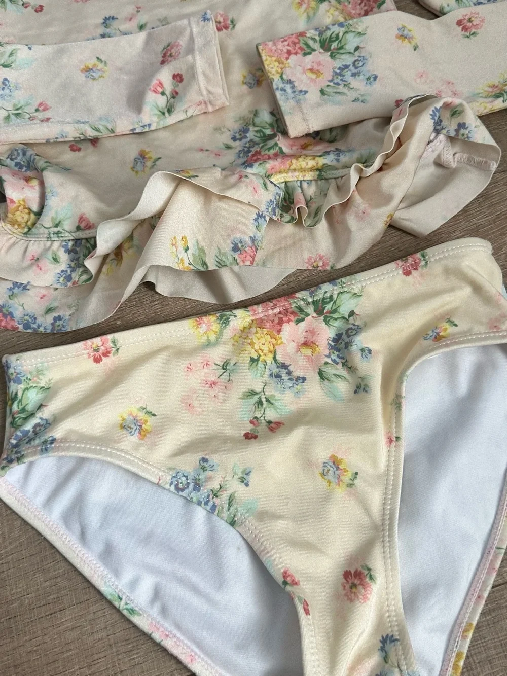 Janie and Jack Cream Floral Long-Sleeve Rash Guard Swim Set